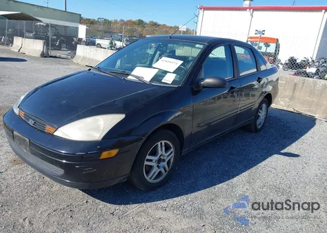 2000 Ford Focus Se from USA, damaged, VIN 1FAFP34P7YW194586